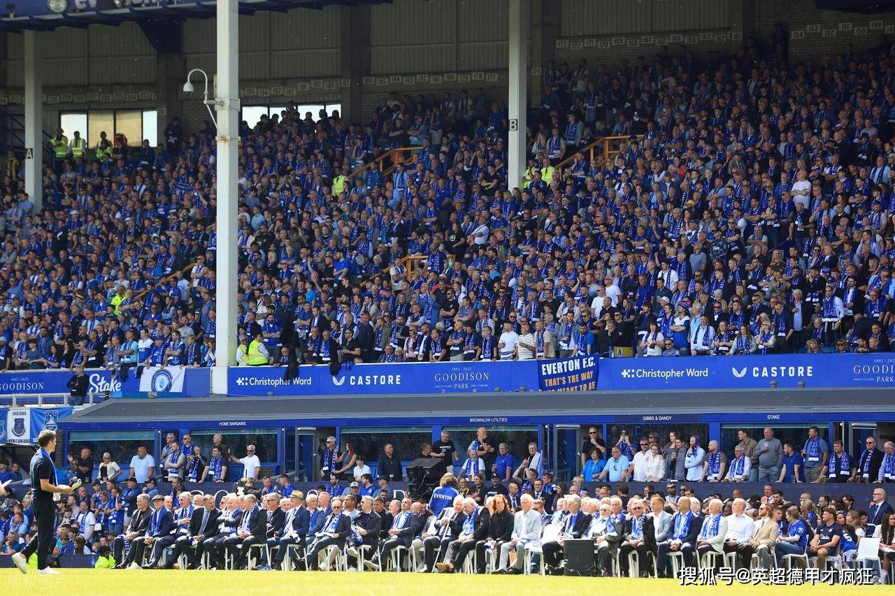 英超埃弗顿告别古迪逊公园球场！好消息是不拆了埃弗顿，给埃弗顿女足！