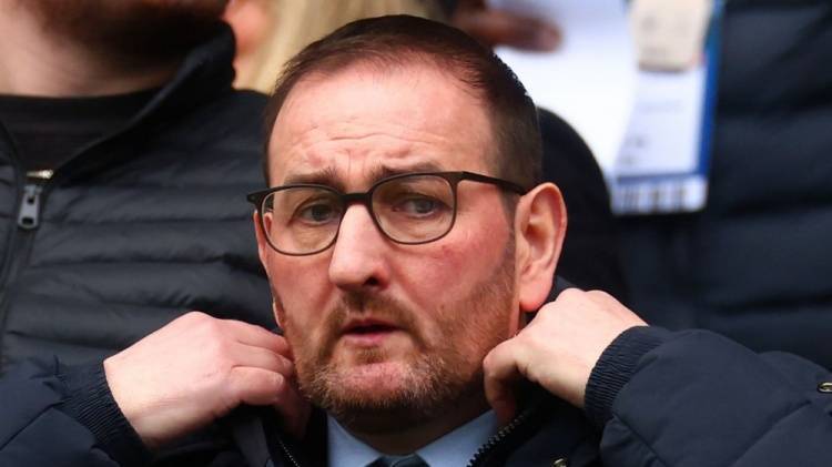 天空体育：埃弗顿总监凯文-塞尔维尔即将加盟流浪者