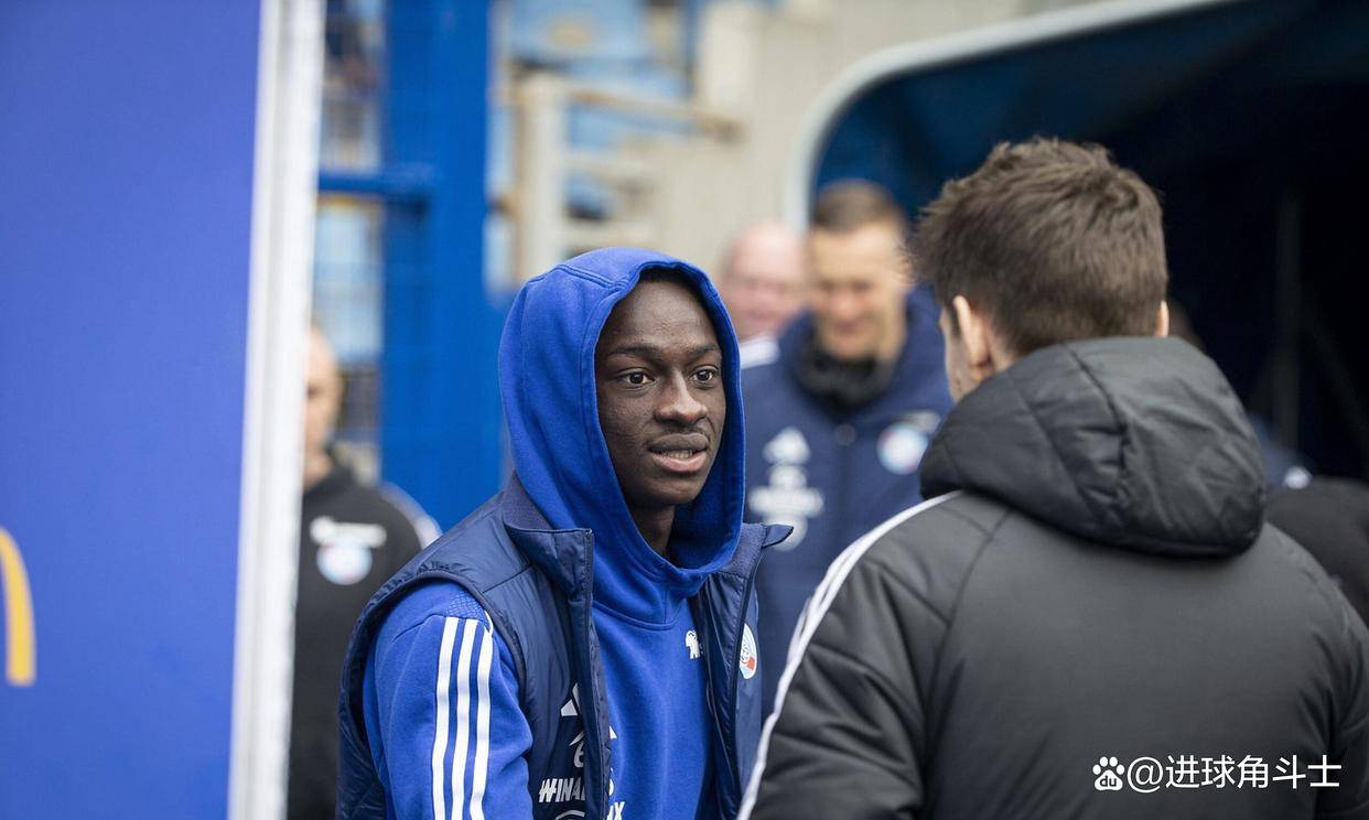 利兹联敲定双重转会利兹联，古德蒙森加盟在即朗斯塔夫交易达协议