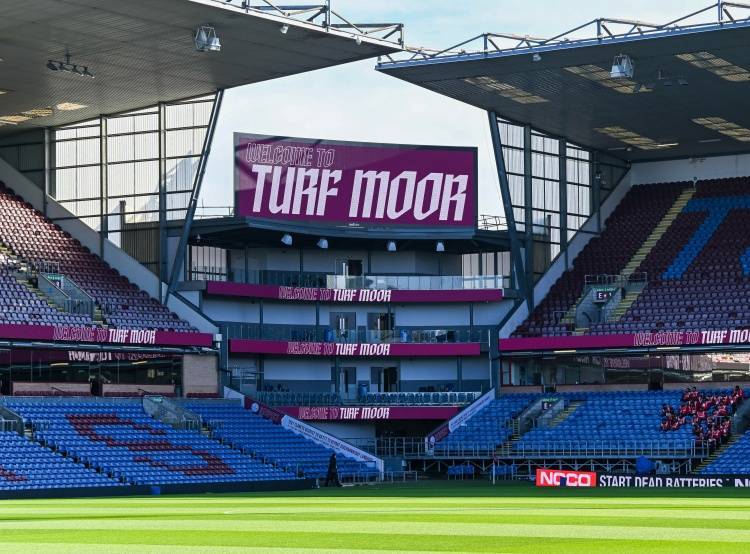 伯恩利官方：谢尔维、雷蒙德合同到期离队伯恩利，萨米恩托回归布莱顿