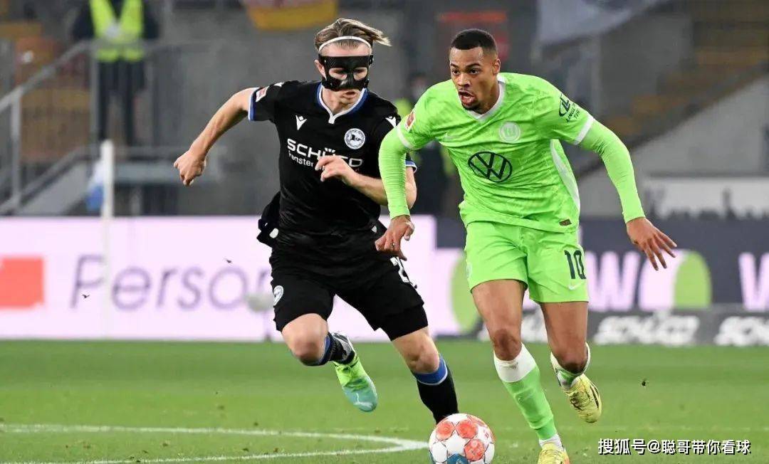德甲联赛，弗赖堡VS法兰克福，法兰克福第三名防守战法兰克福。