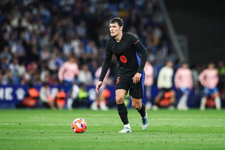 巴塞罗那精简中后卫巴塞罗那，阿劳霍斩钉截铁表忠心