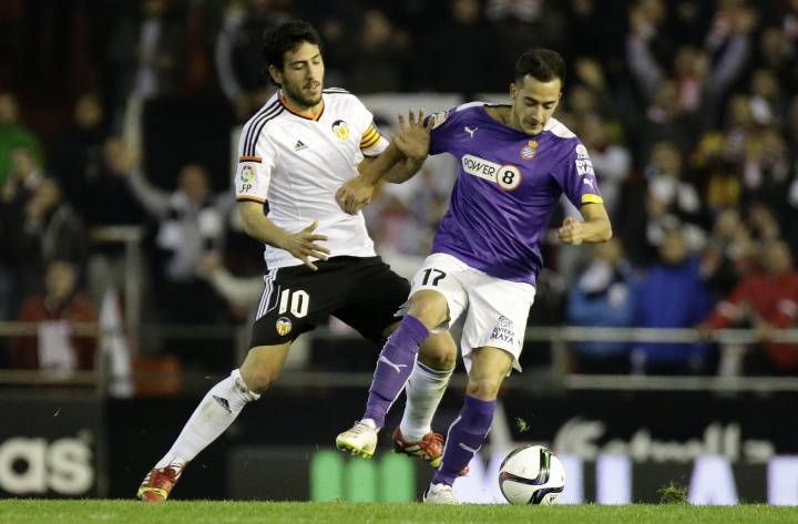 冷知识：巴斯克斯曾被西班牙人50万买断西班牙人，皇马随后100万光速回购