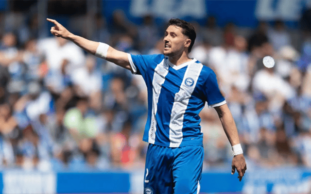 西甲：阿拉维斯保级压力巨大巴伦西亚，巴伦西亚近期状态强势