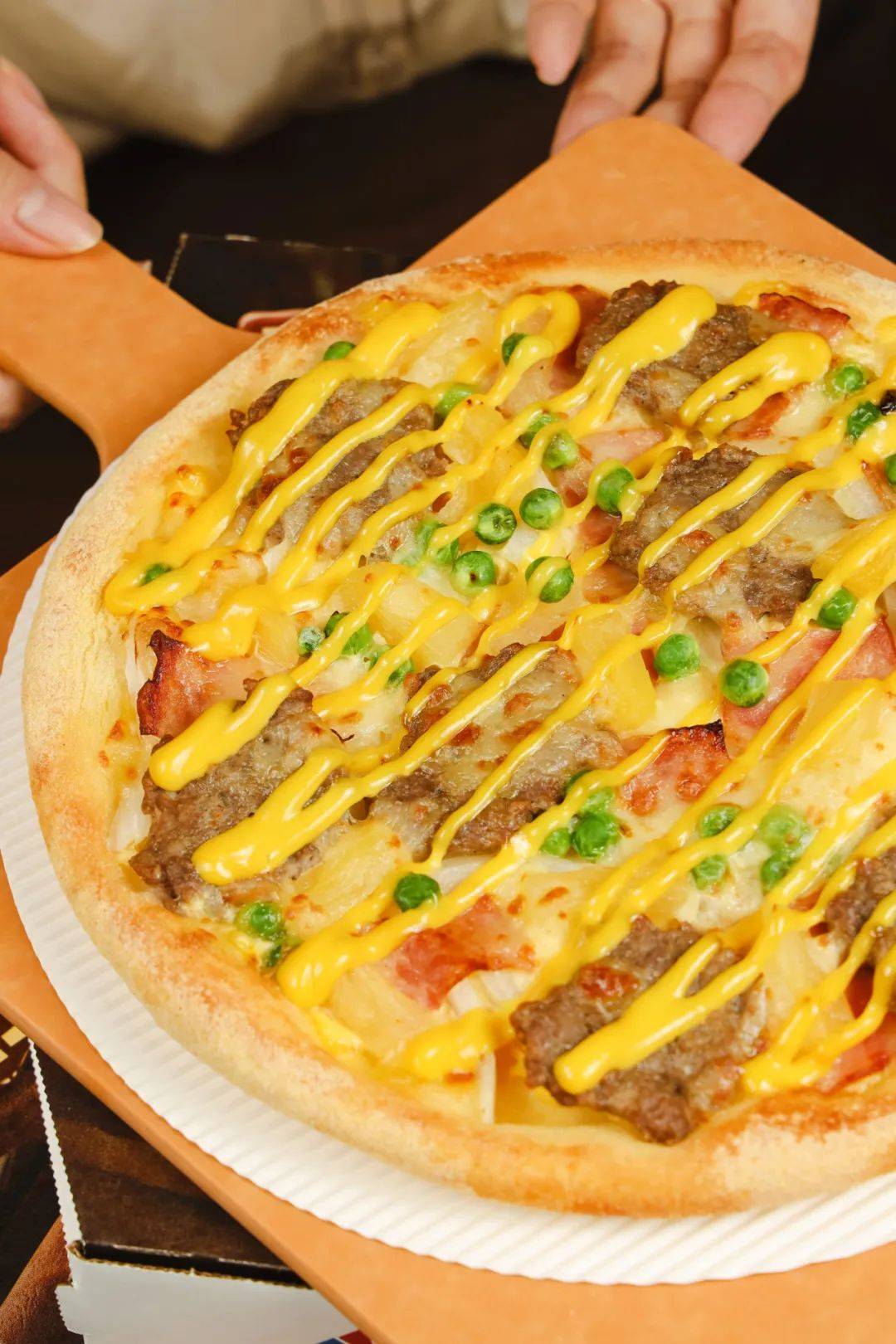 比萨星人速冲！达美乐比萨限时买一送一*比萨，美味加倍享！