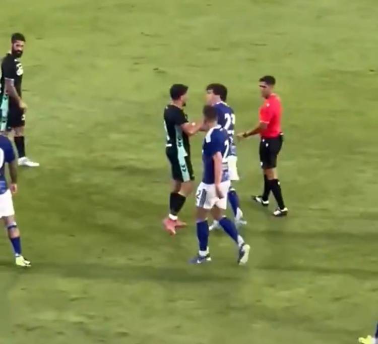 西媒：贝蒂斯球员福纳尔斯就友谊赛打架事件道歉贝蒂斯，希望翻篇