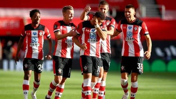 德甲激战：奥格斯堡主场发力柏林联，柏林联能否客场逆袭？