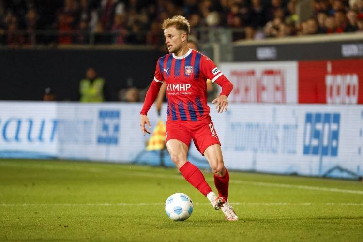 德天空：南安普顿有意海登海姆前锋斯基恩萨海登海姆，对方要价1000万欧