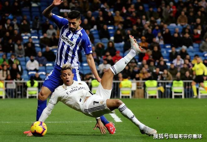 西甲联赛阿拉维斯，阿拉维斯VS莱万特，阿拉维斯传中轰炸能都带来开门红？