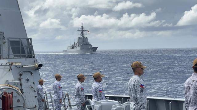 3国阅兵当天挑衅RB莱比锡，解放军次日点名菲律宾，这一信号看懂了吗