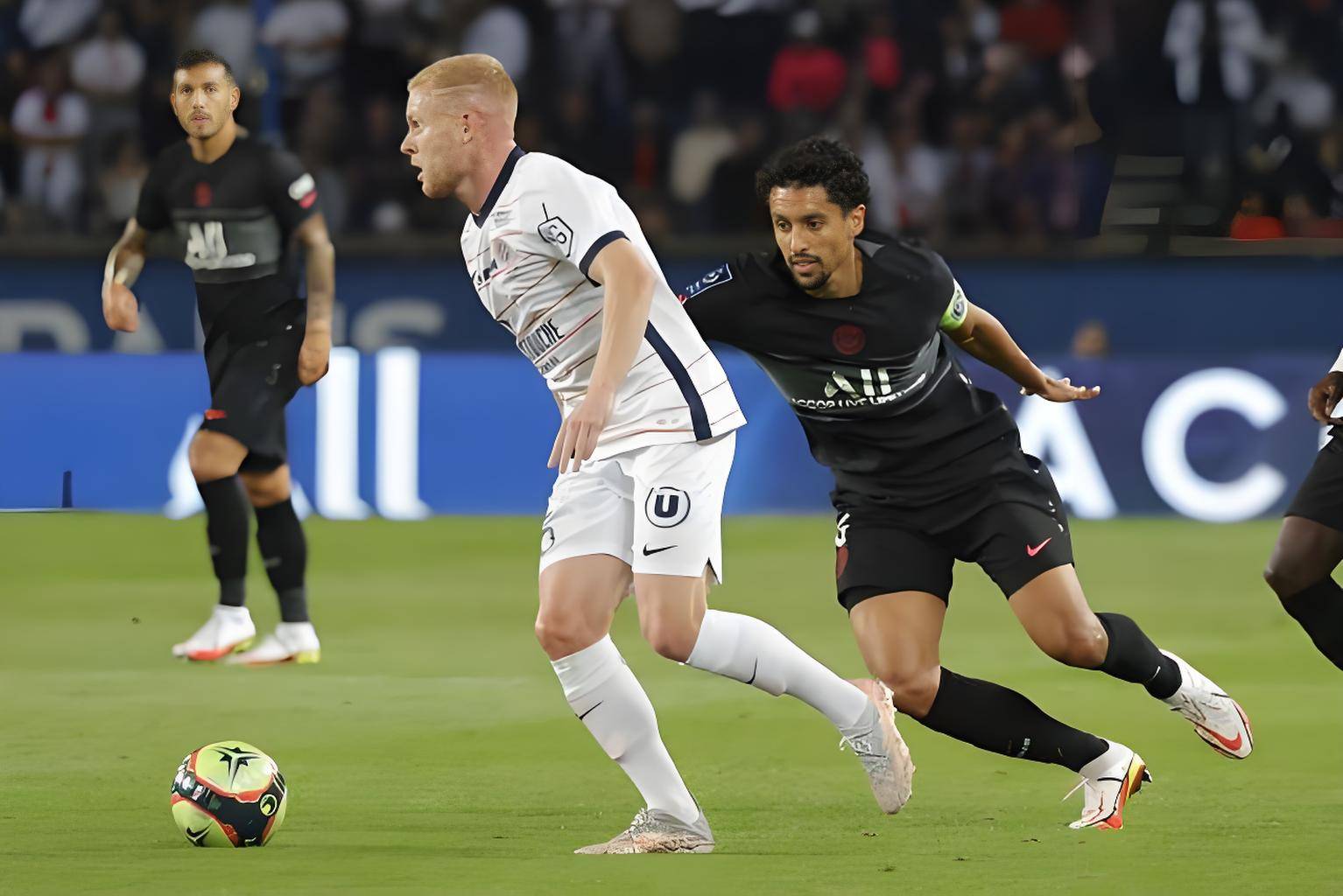 德甲 ：勒沃库森VS门兴格拉德巴赫比赛分析