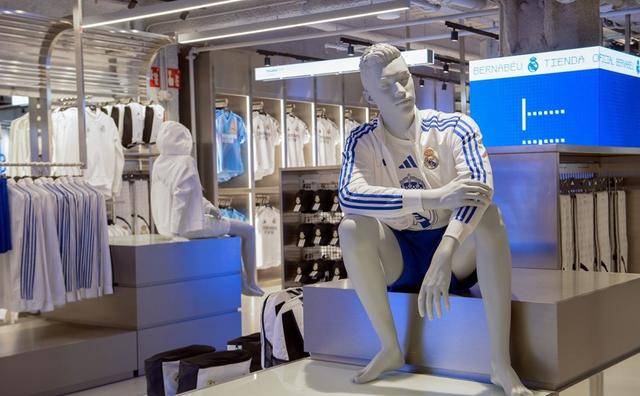 11.85亿欧元皇家马德里！皇家马德里厉害了！连年登顶世界最赚钱足球俱乐部