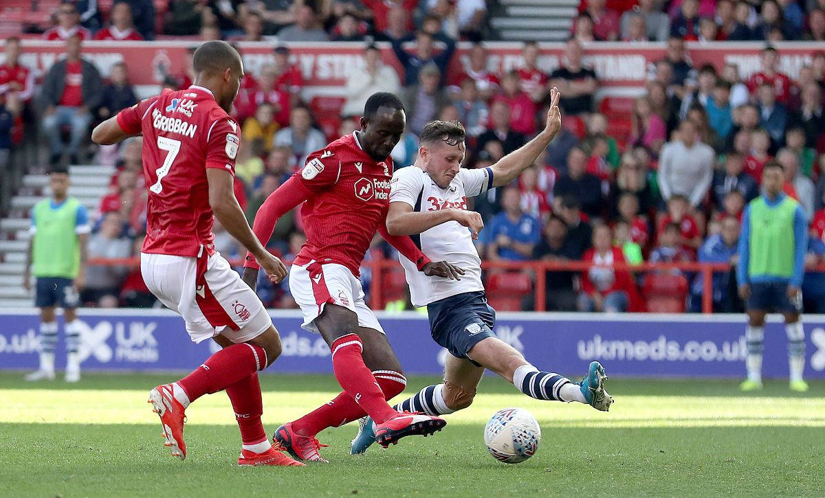 欧联-贝蒂斯0-2森林：贝蒂斯将轮换贝蒂斯，澳波要复制热刺奇迹|前瞻