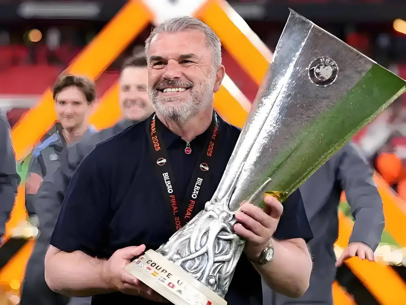 欧联-贝蒂斯0-2森林：贝蒂斯将轮换贝蒂斯，澳波要复制热刺奇迹|前瞻