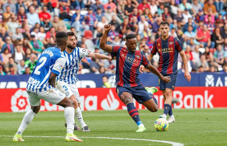 西甲阿拉维斯！阿拉维斯对阵皇马赛事分析 阿拉维斯 VS 皇马