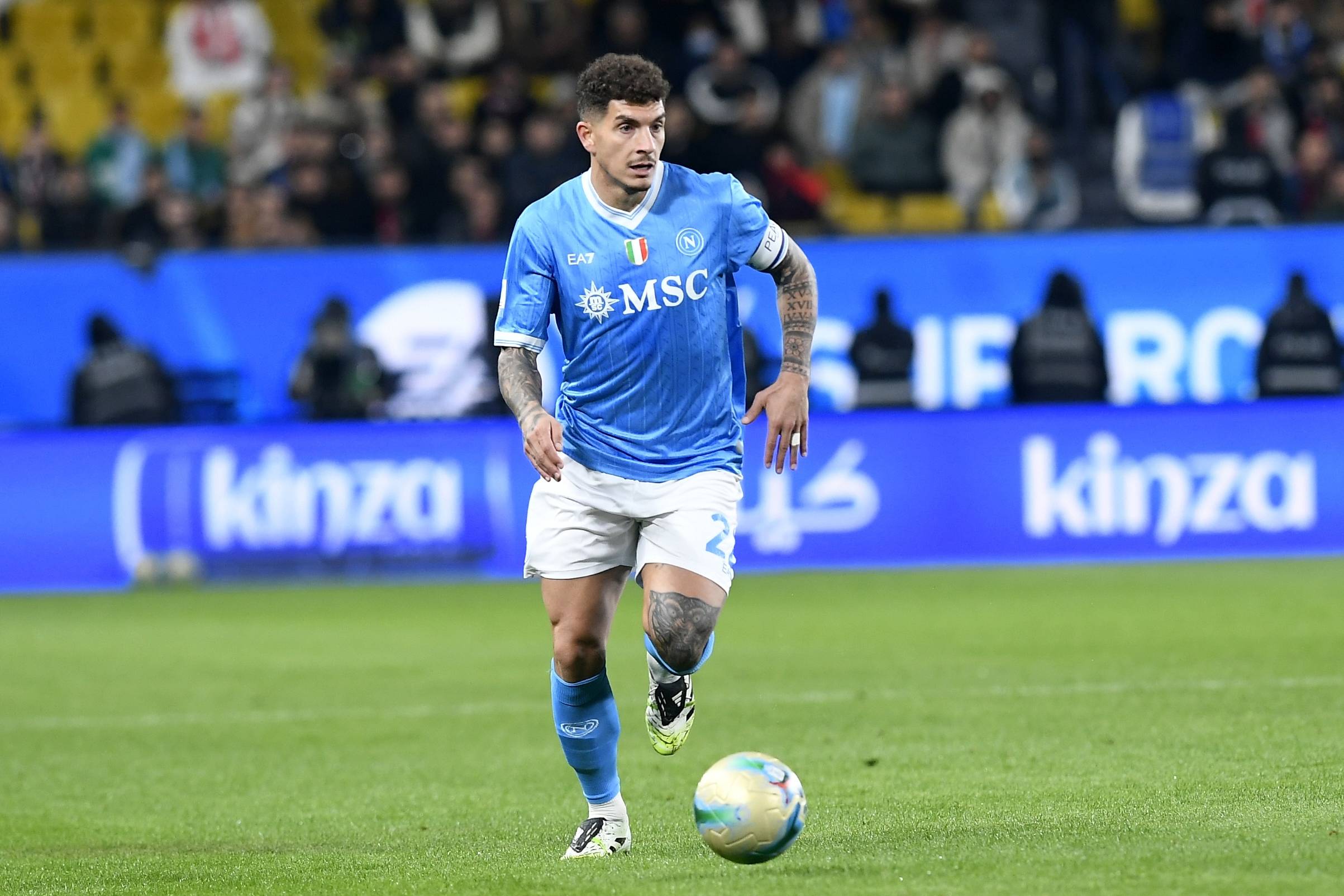 （外代二线）足球——意大利超级杯：那不勒斯晋级决赛