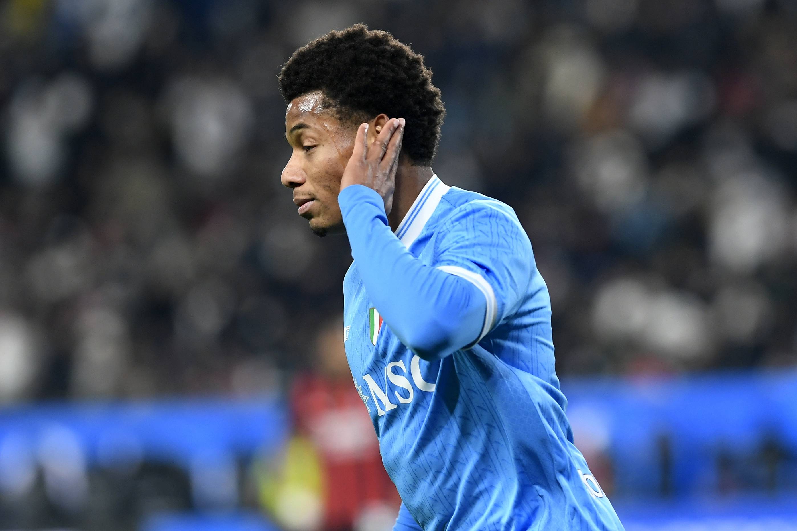 （外代二线）足球——意大利超级杯：那不勒斯晋级决赛