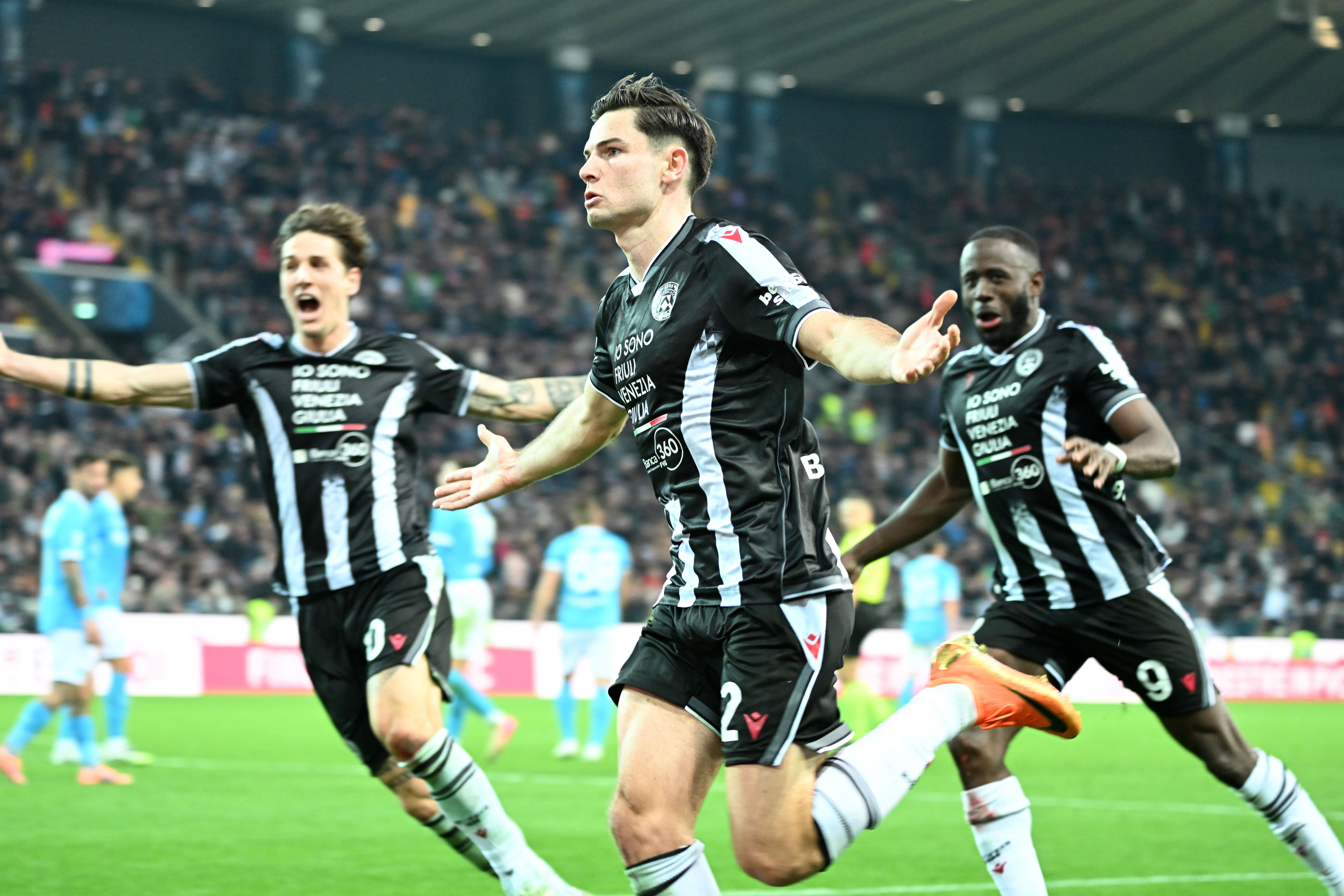 （体育）足球——意甲：那不勒斯不敌乌迪内斯