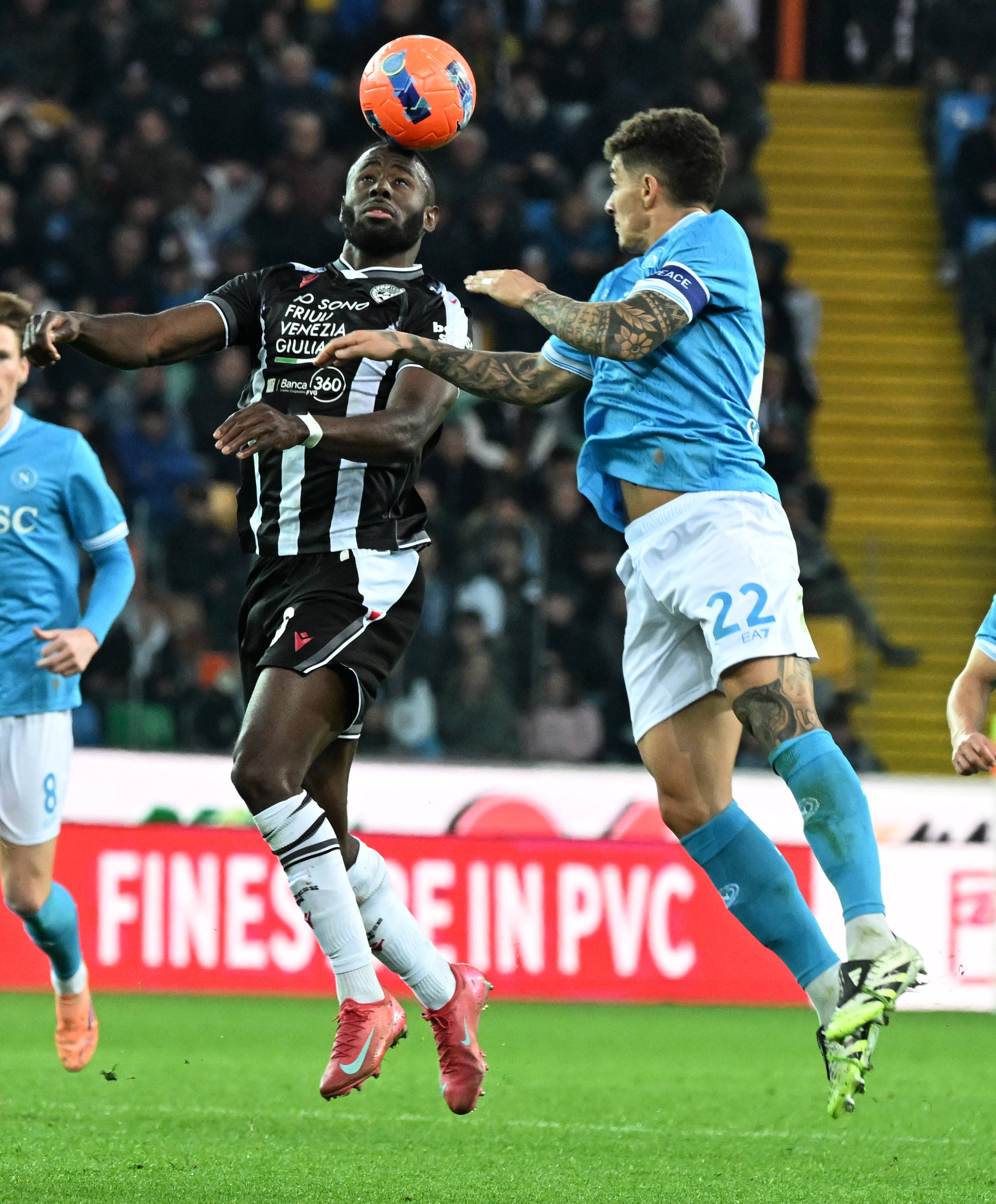 （体育）足球——意甲：那不勒斯不敌乌迪内斯