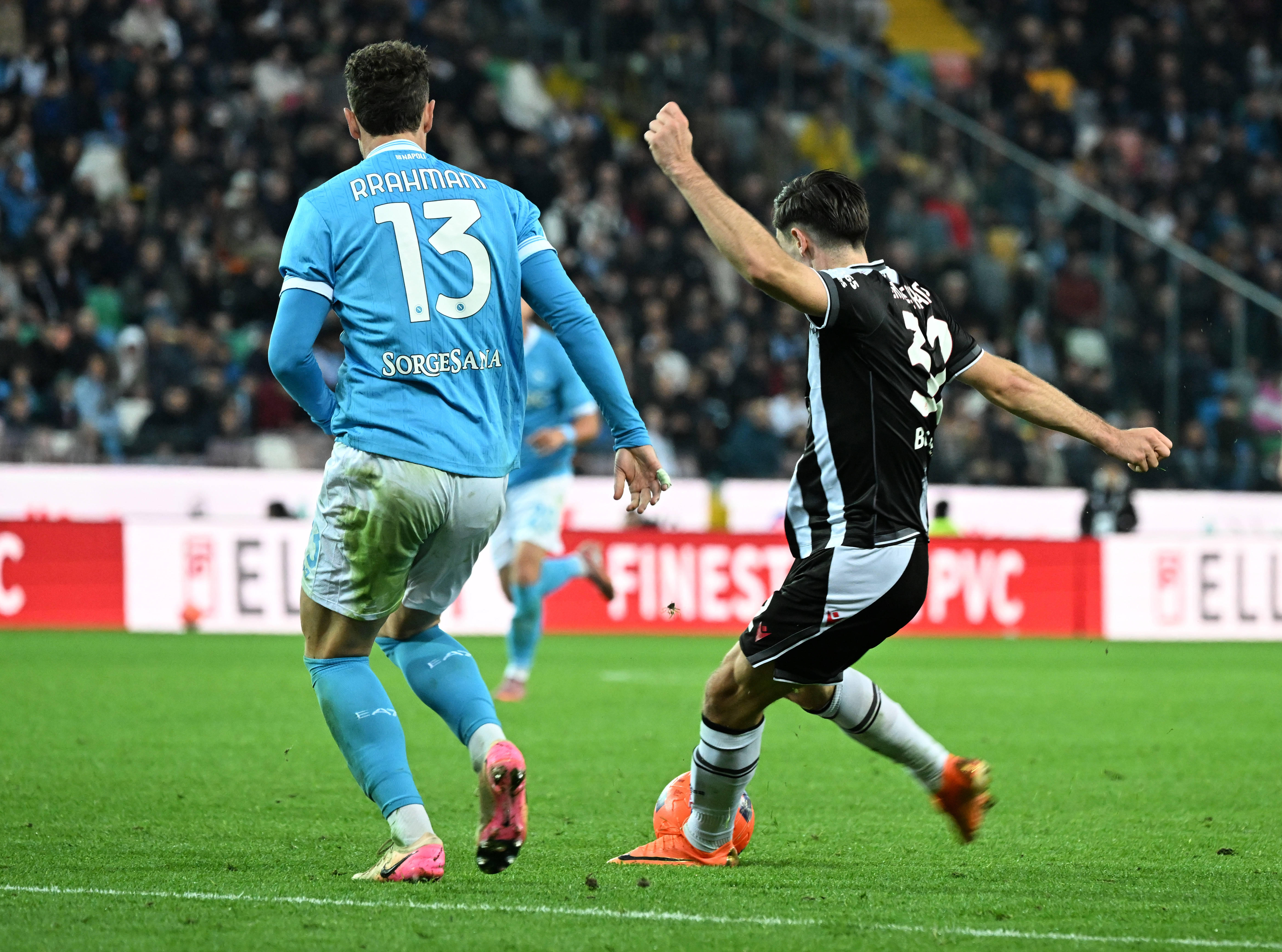 （体育）足球——意甲：那不勒斯不敌乌迪内斯