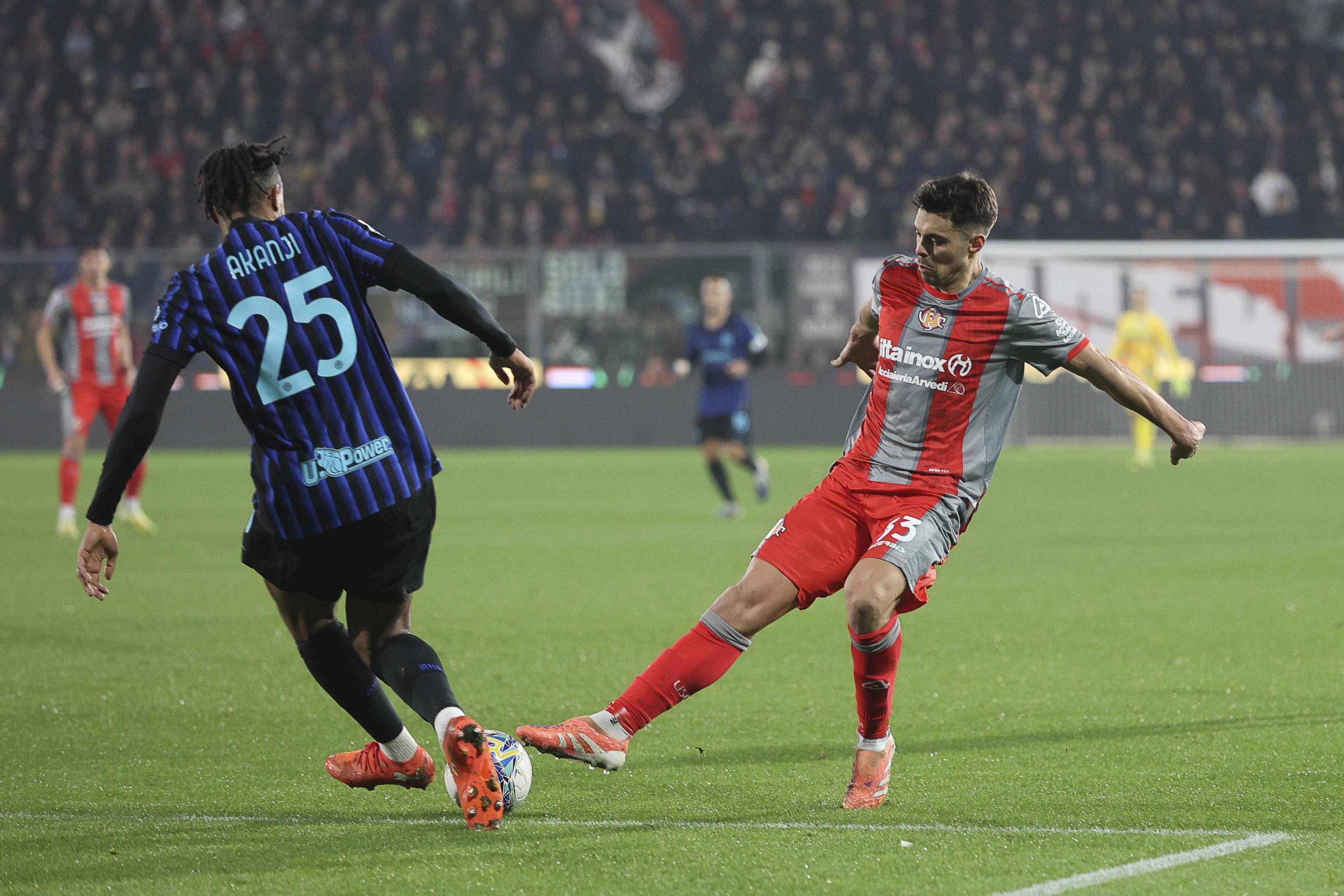 （外代二线）足球——意甲联赛：国米胜克雷莫纳