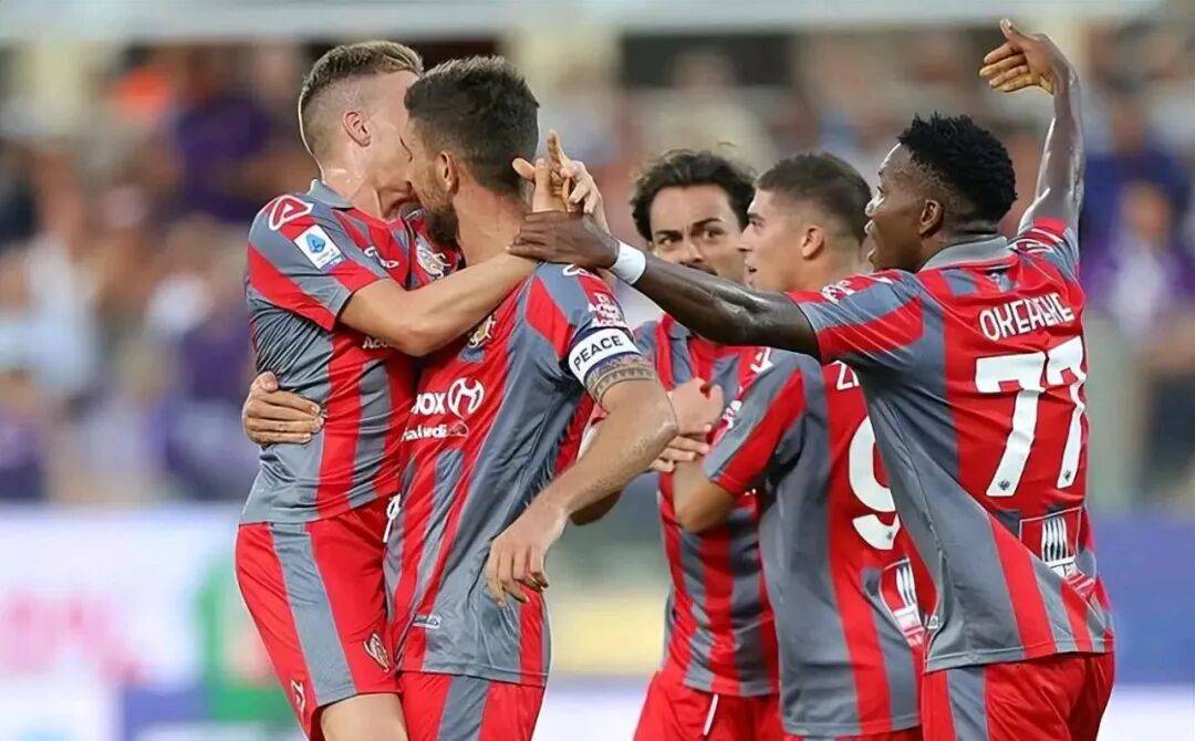 克雷莫纳与佛罗伦萨克雷莫纳，小心钉子！